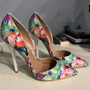 Steve Madden Varcityy Floral D’Orsay Pumps